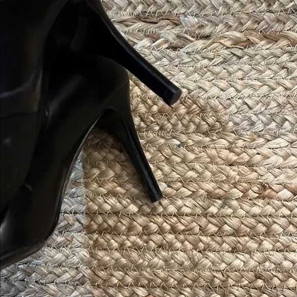 Ralph Lauren Double RL Black Heels Elegant Pointed-Toe Pumps - Picture 12 of 12